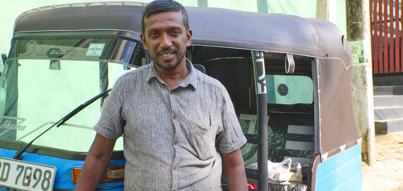 Guide - Sampath Priyadarshan